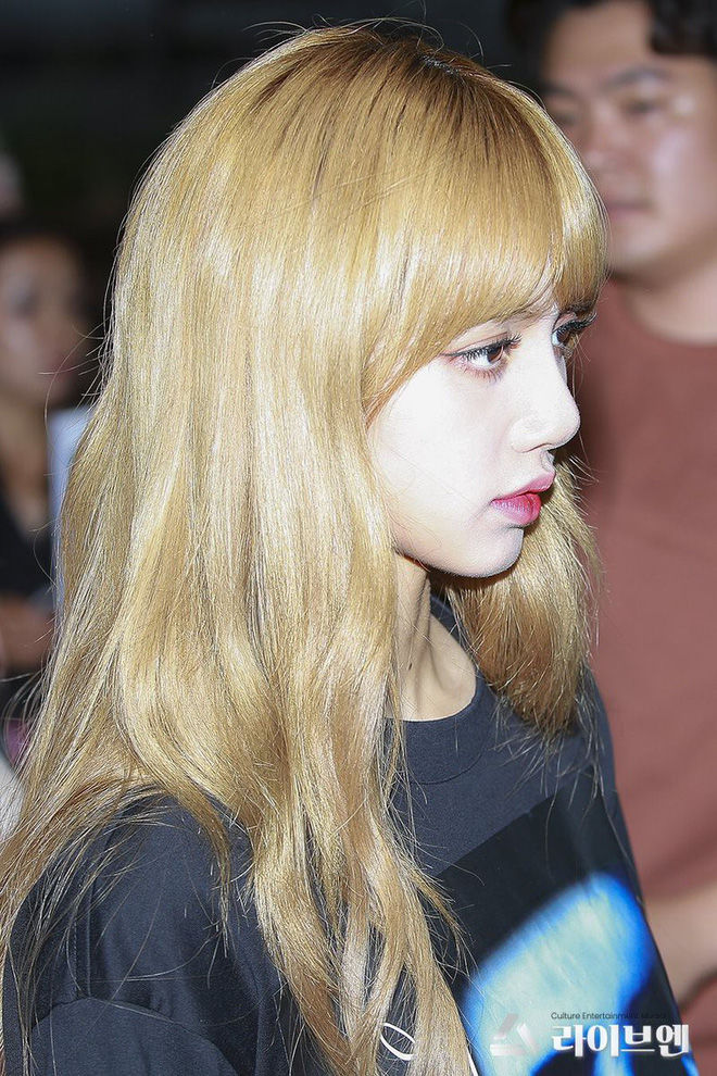Đọ góc nghiêng của 4 mẩu BlackPink: Đều cực phẩm, đẹp sắc nét