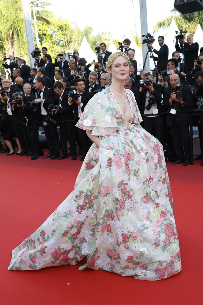 Elle Fanning chính là nữ hoàng thời trang đích thực tại Cannes 2019