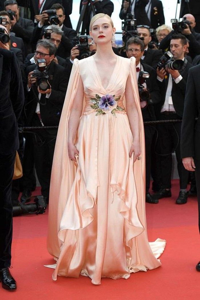Elle Fanning chính là nữ hoàng thời trang đích thực tại Cannes 2019