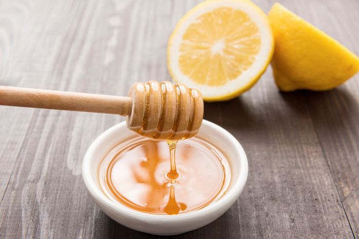 Giảm cân siêu nhanh lại đẹp da với nước chanh mật ong mỗi tối