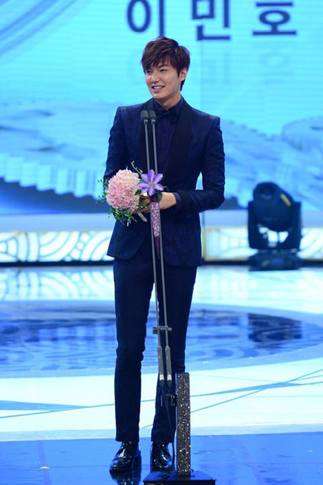 Hành trình nhan sắc của Lee Min Ho: Nam thần ngày nào giờ đã