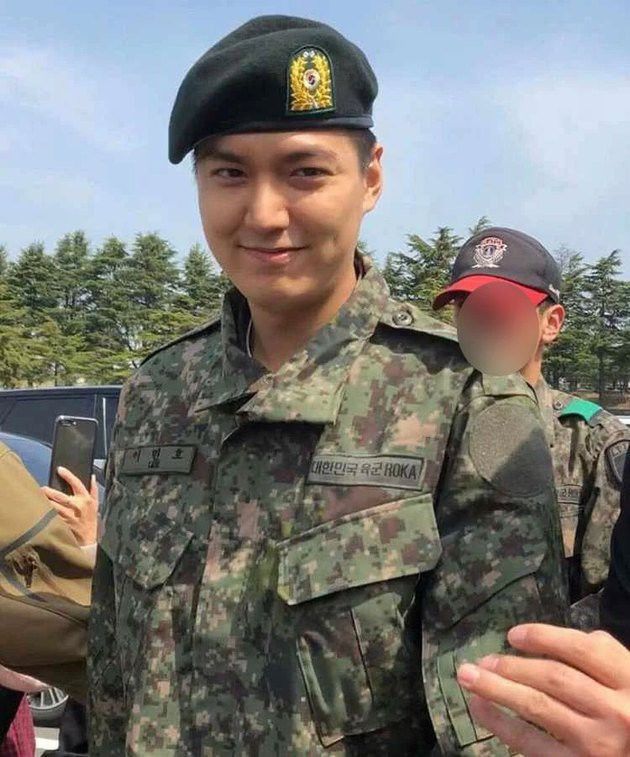 Hành trình nhan sắc của Lee Min Ho: Nam thần ngày nào giờ đã
