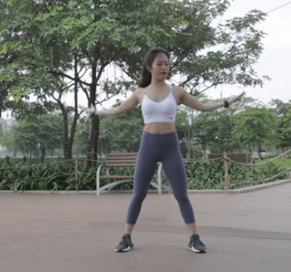 Học lỏm những bài tập giúp bắp tay thon gọn cực đơn giản