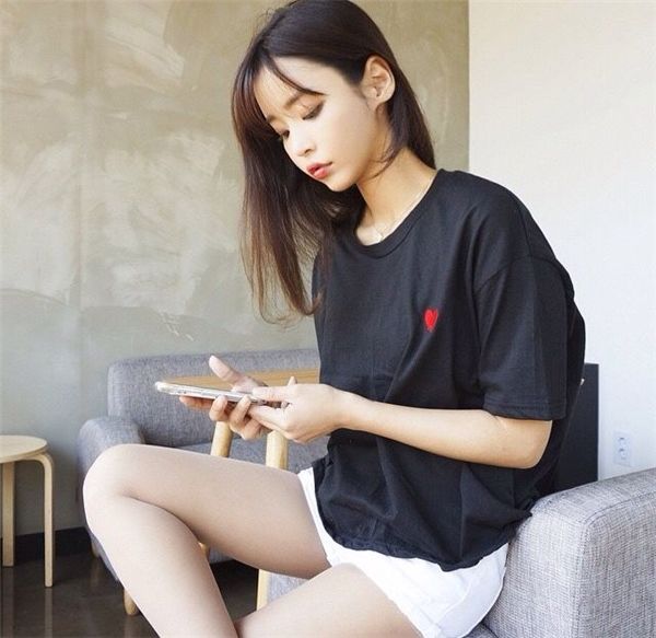 Những kiểu tin nhắn con gái không nên nhắn với người ấy
