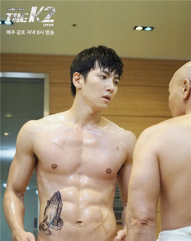 Ji Chang Wook tăng 12kg hậu xuất ngũ mất luôn cả body 6 múi