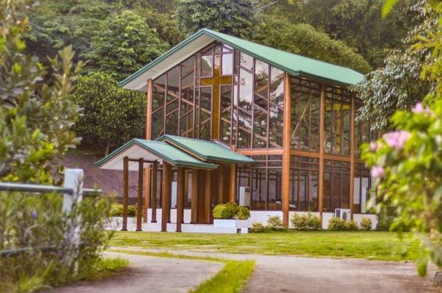 Khách sạn Philippines cấm các đôi tình nhân ngủ chung phòng