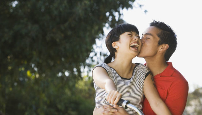 Khám phá ý nghĩa đằng sau 15 kiểu hôn cực kỳ kinh điển trong tình yêu