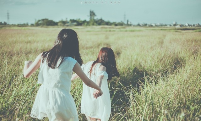Con gái có thể không cần người yêu nhưng bạn thân là nhất định phải có