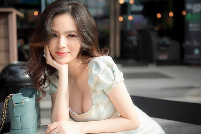 Linh Miu phản ứng thế nào khi Lan cave không coi mình và Phi Huyền