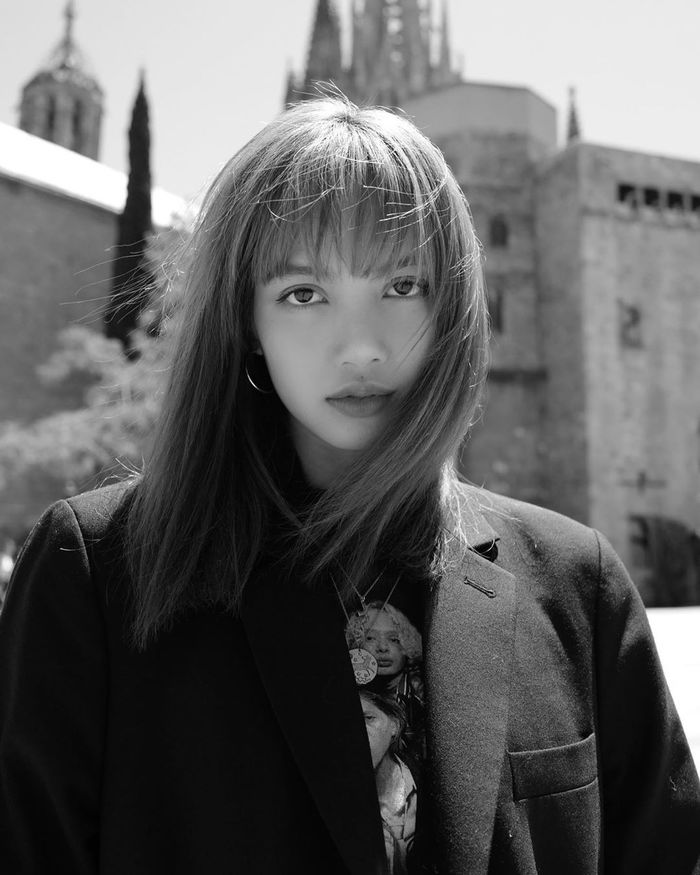 Nữ hoàng Instagram Kpop Lisa khiến hơn 25 triệu followers mê mẩn