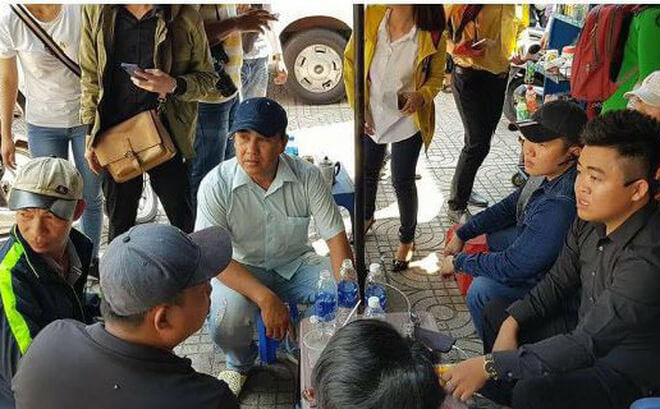 MC Quyền Linh và loạt sao Việt sống chuẩn tiêu chí “Người nông dân vàn