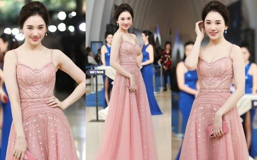 Một chiếc váy 3 số phận: Hương Giang và Hari Won vượt mặt Hoà Minzy