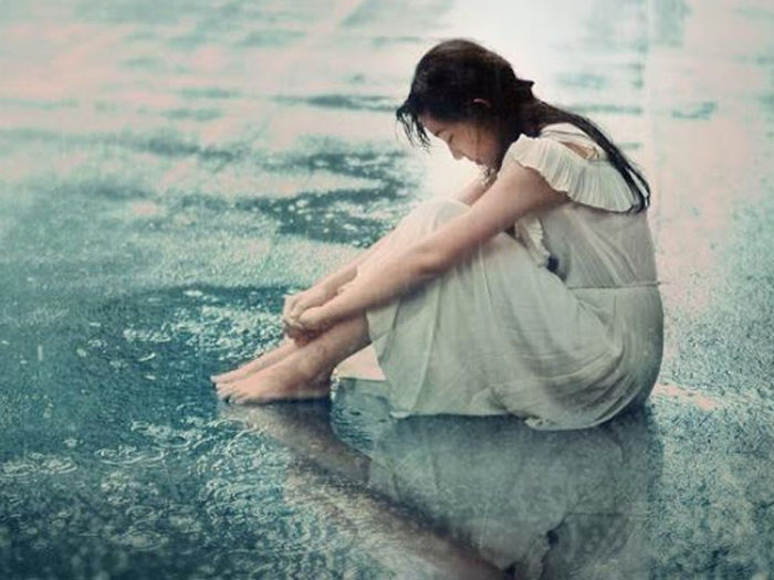 Mưa, em say rồi, à không, em sai rồi phải không anh?