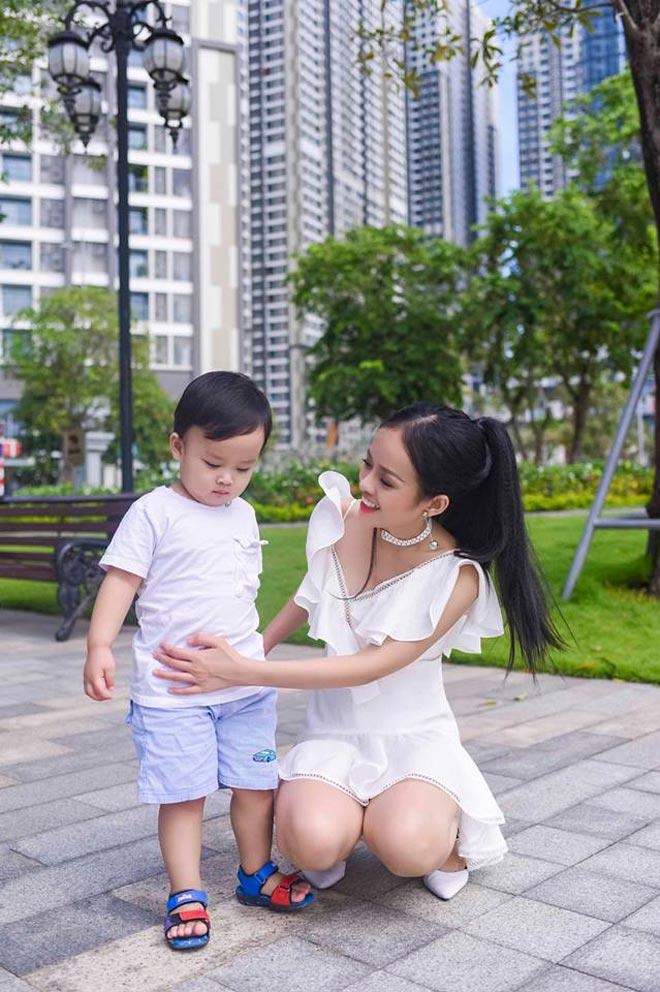 Mỹ nhân Thanh Trúc: người lận đận tình duyên, người làm mẹ đơn thân
