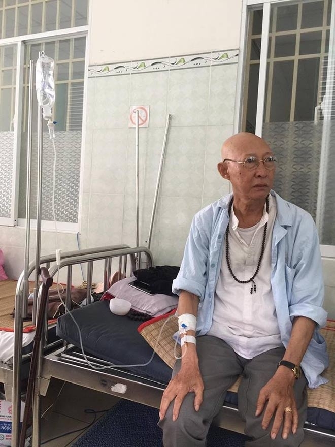 Nghệ sĩ Lê Bình qua đời vì ung thư phổi, di căn tới tủy