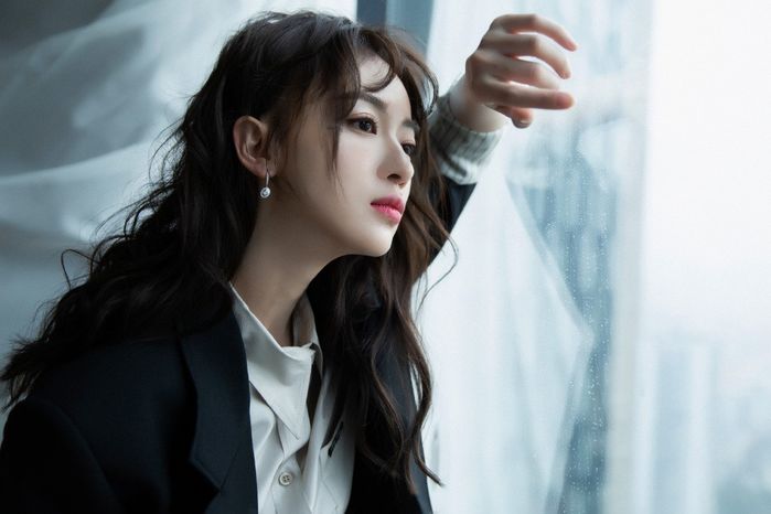 Ngô Cẩn Ngôn đã lột xác thành mỹ nữ vạn người mê sau 1 năm