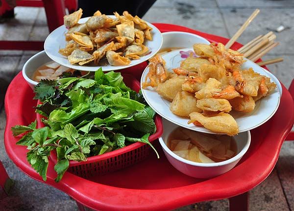 Những điều bạn lầm tưởng khi đi ăn ở Hà Nội