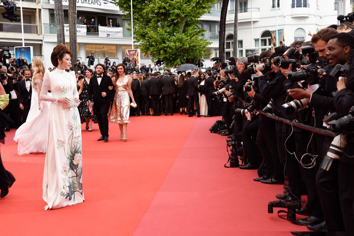 Những lần sao Việt nền nã với quốc phục trên thảm đỏ Cannes