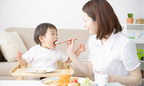 Ở nhà trông con căng thẳng như đi làm, thậm chí là còn mệt mỏi hơn!