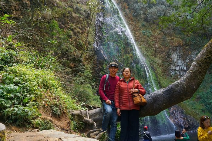 Phượt thủ 26 tuổi đưa mẹ đi khắp thế gian