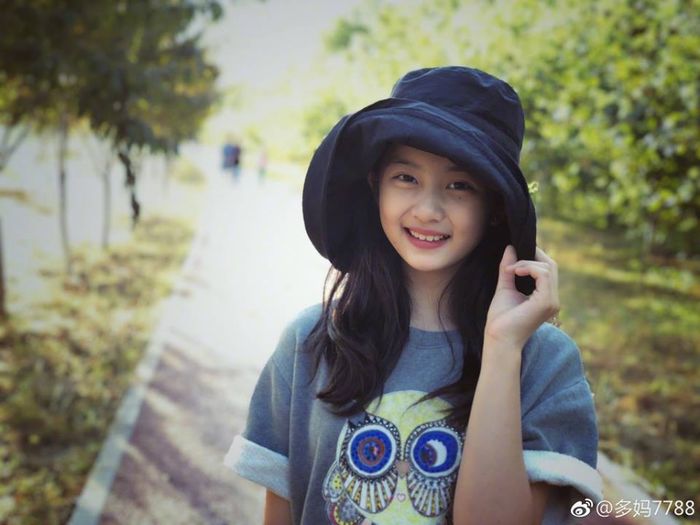Rich kids nhà sao Cbiz: Học trường quốc tế, có của hồi môn giá trị cao