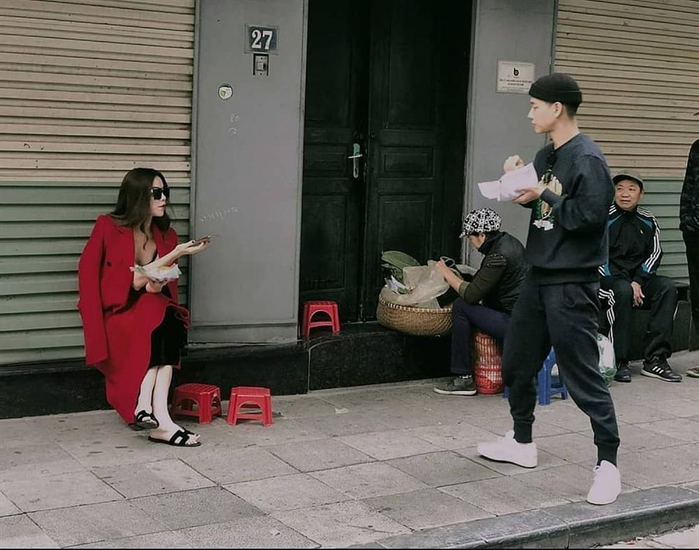 Đi ăn sáng cũng khiến dân mạng trầm trồ: Dát đồ hiệu như Nhã Phương