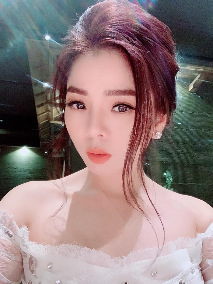 Sao Việt khốn đốn vì tin đồn thu nhập mấy chục tỷ mỗi năm