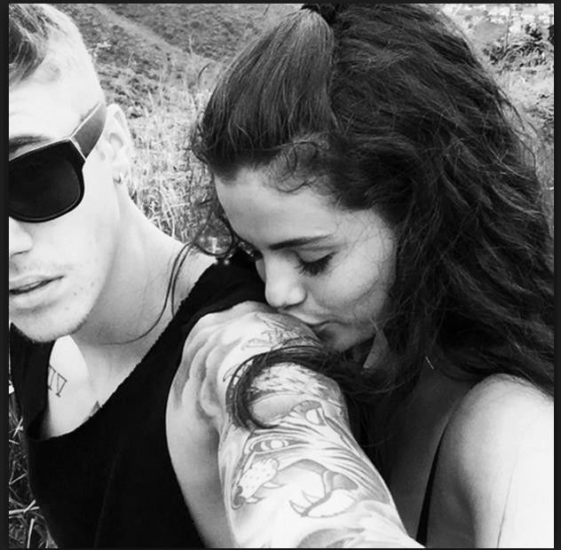 Selena Gomez và tình trường: Tình yêu gà bông đến người tình 69 tuổi