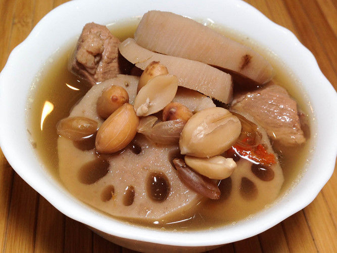 Ẩm thực Việt Nam có hàng tá món ăn ngon từ đủ bộ phận của sen?