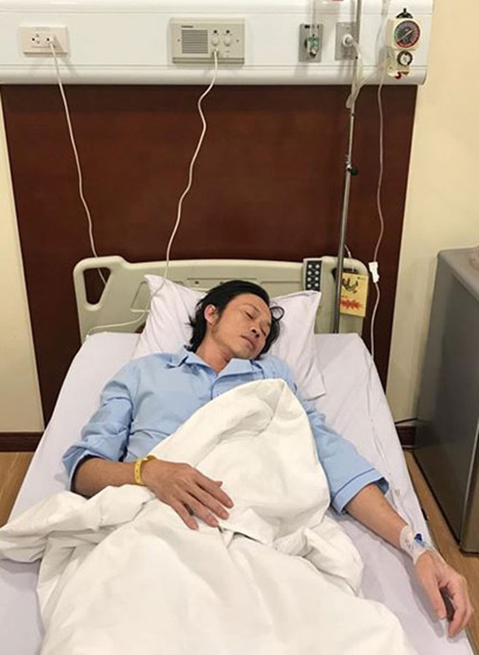 Sốt cao đến 39,5 độ - Erik hủy hết lịch diễn