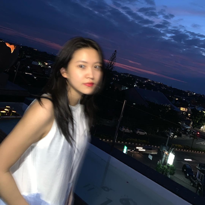“Thánh xã giao” Yeri (Red Velvet) khiến dân mạng “trố mắt” lộ thân hìn