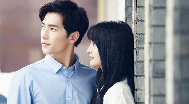 Từ khi gặp em, anh mới biết thế nào là yêu từ cái nhìn đầu tiên