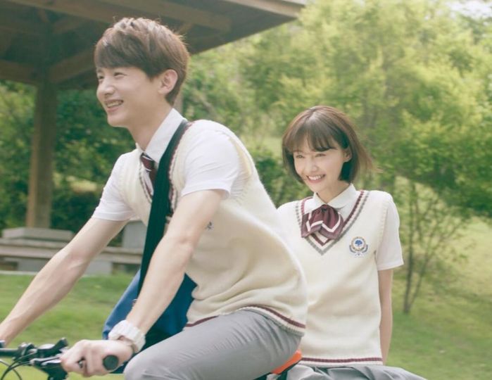 Tình yêu năm 17 tuổi là mối hẹn ước ngọt ngào nhất của thanh xuân?