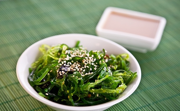Tốn tiền mua mĩ phẩm mà da vẫn xấu thì ăn những thực phẩm giúp da đẹp