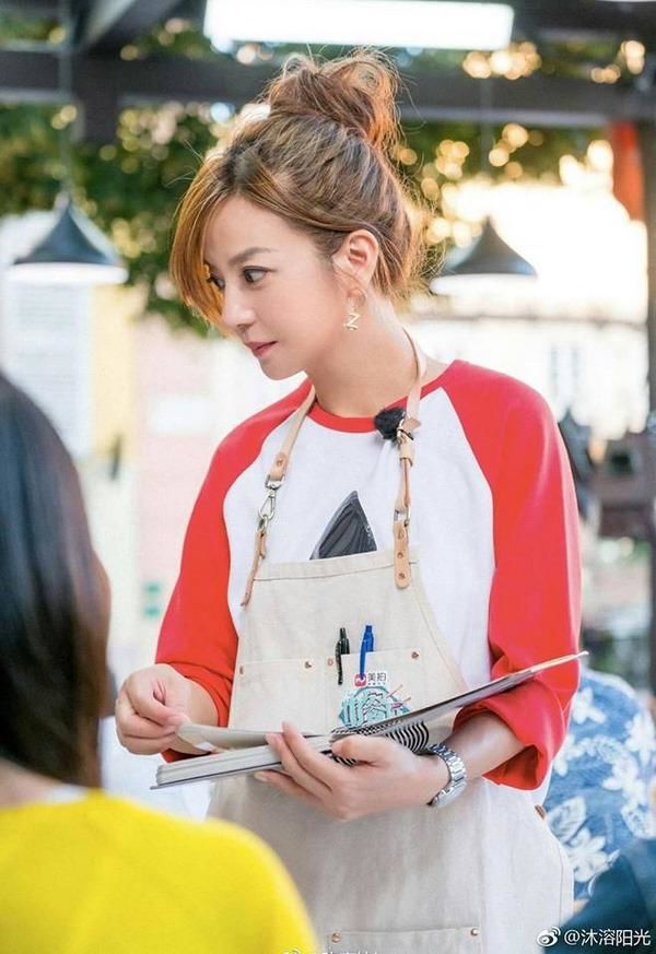 Bí kíp làm đẹp như gái 20 của Triệu Vy