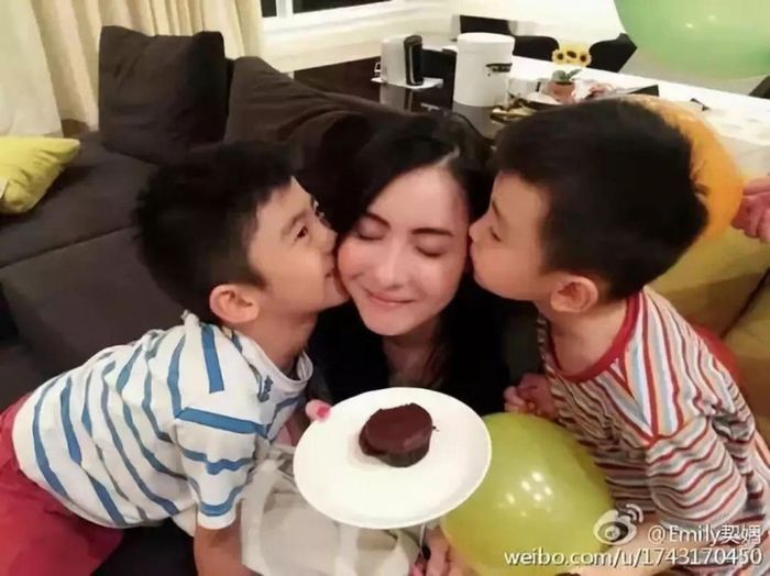 Trương Bá Chi đón tuổi 39: Vẫn trẻ đẹp, tâm sự sống độc thân cũng có t