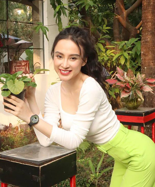 Từ “nữ hoàng khoe vòng 3”, Angela Phương Trinh giờ lại thay đổi choáng