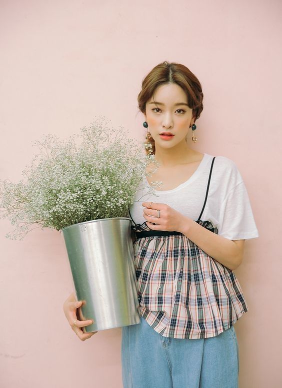 Tử vi thứ Bảy (01/06): Song Tử gặp nhiều may mắn