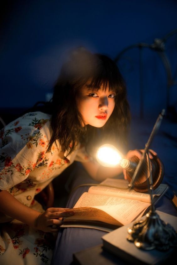 Tử vi thứ Năm (9/05): Bảo Bình cẩn thận họa tiểu nhân