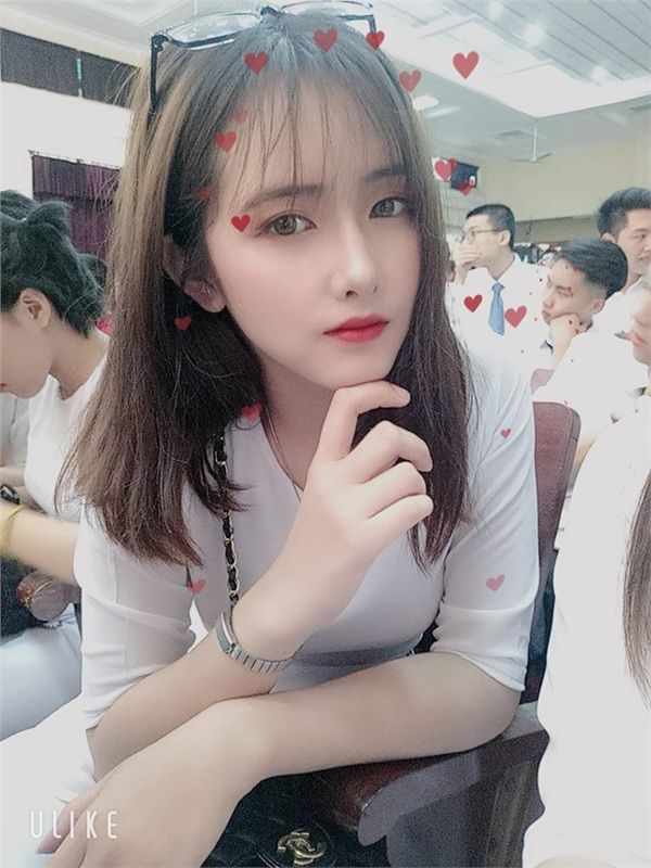 Danh tính cô nữ sinh hot nhất Kỳ thi THPT Quốc gia 2019