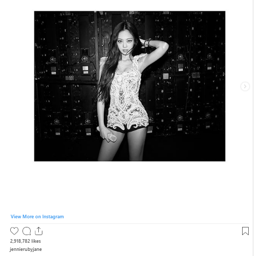 18 bài viết triệu like gây bão của Jennie (Black Pink)