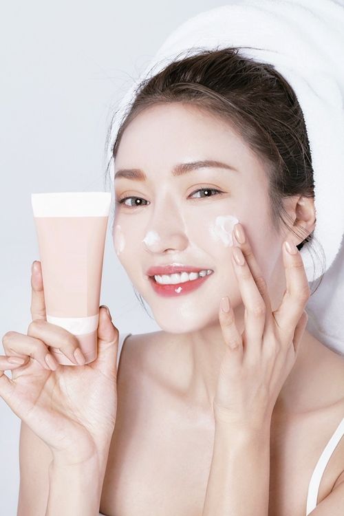 5 thói quen dưỡng da sai bét nhè mà chị em vẫn “cắm đầu” thực hiện