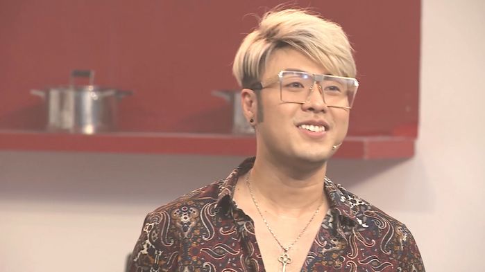 Akira Phan dù chưa lấy dáng vẫn tự tin lộ diện