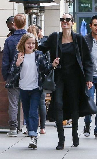 Angelina Jolie đón sinh nhật tuổi 44: Bình yên khi có các con bên cạnh