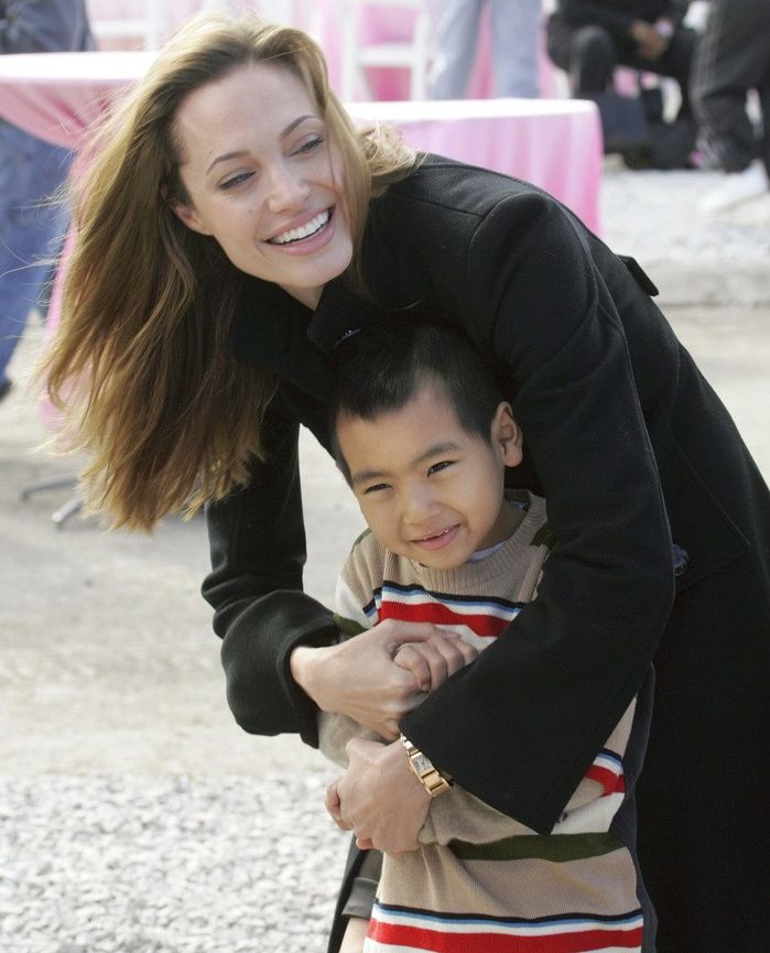 Angelina Jolie đón sinh nhật tuổi 44: Bình yên khi có các con bên cạnh