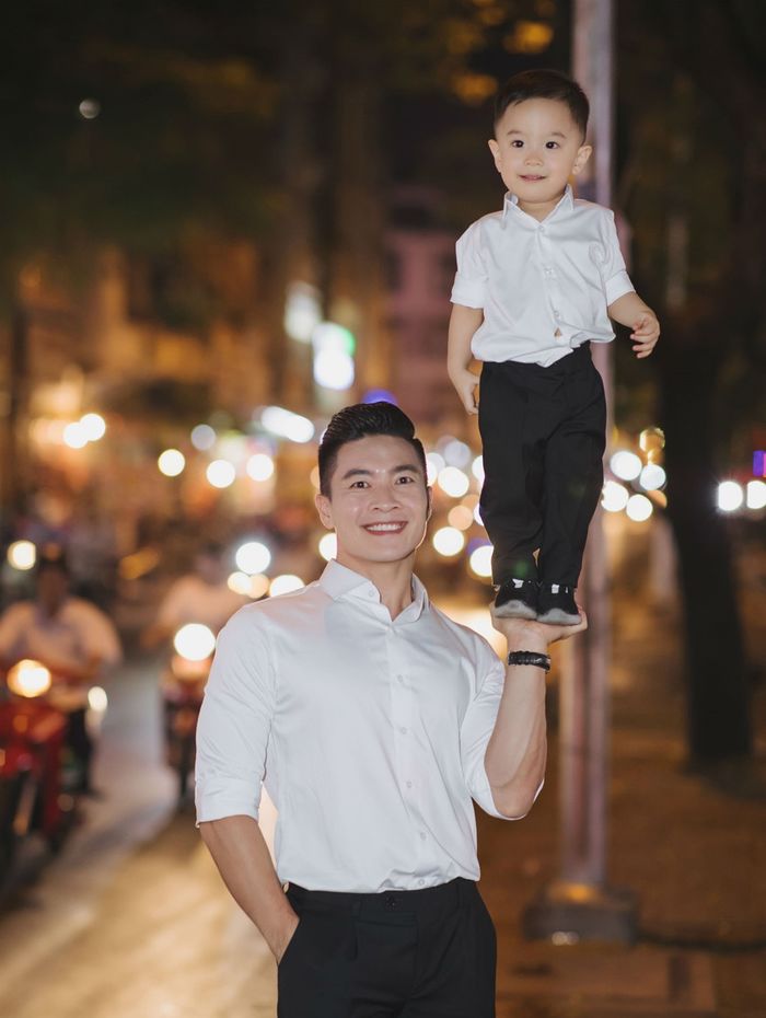 Anh em 'Hoàng tử xiếc' Quốc Cơ - Quốc Nghiệp