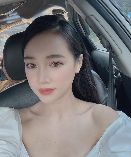 Ảnh hot sao Việt: Trấn Thành nhận bão like khi selfie cùng Bà Tân Vlog