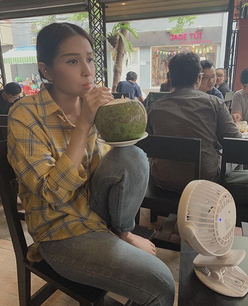 Ảnh hot sao Việt: Trấn Thành nhận bão like khi selfie cùng Bà Tân Vlog