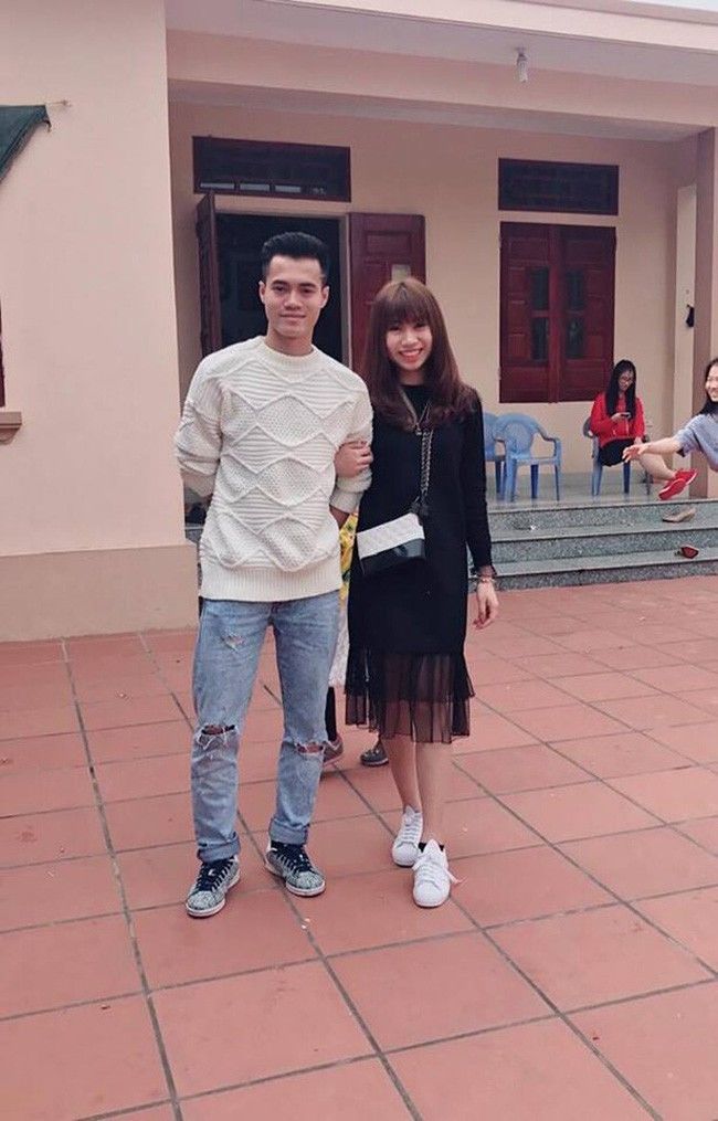 Anh là “anh hùng sân cỏ”, em gái lại xinh đẹp muôn phần