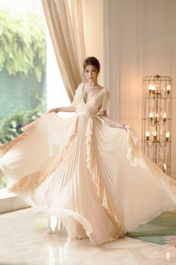 Phong cách sao Việt: Kaity Nguyễn dẫn đầu top sao mặc đẹp